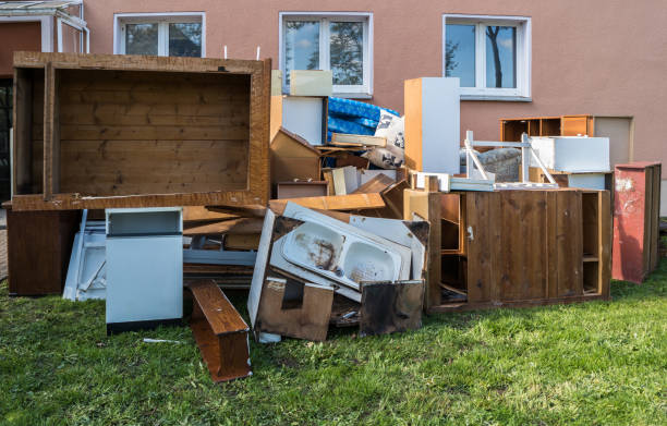 Best Yard Cleanup Services  in Laurence Harbor, NJ