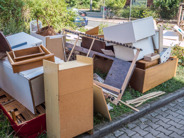 Best Yard Cleanup Services  in Laurence Harbor, NJ
